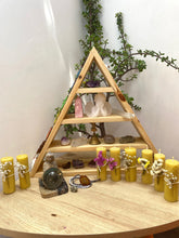 Cargar imagen en el visor de la galería, Altar de madera - 40x46 cm