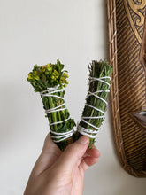 Cargar imagen en el visor de la galería, Sahumerios de Ruda y Romero