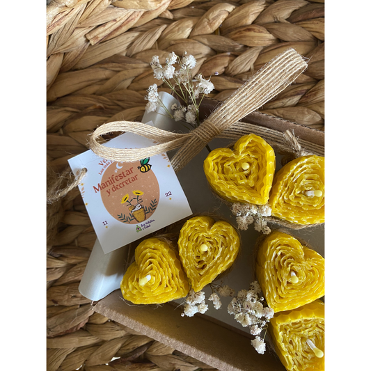 Velas de miel en forma de corazón